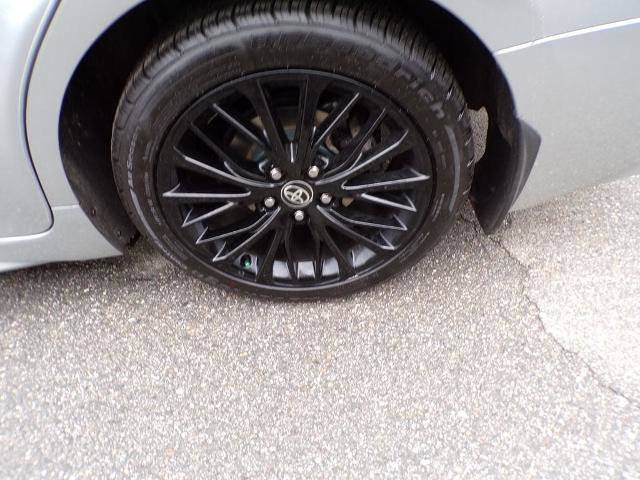 Used 2022 Toyota Camry SE image 9