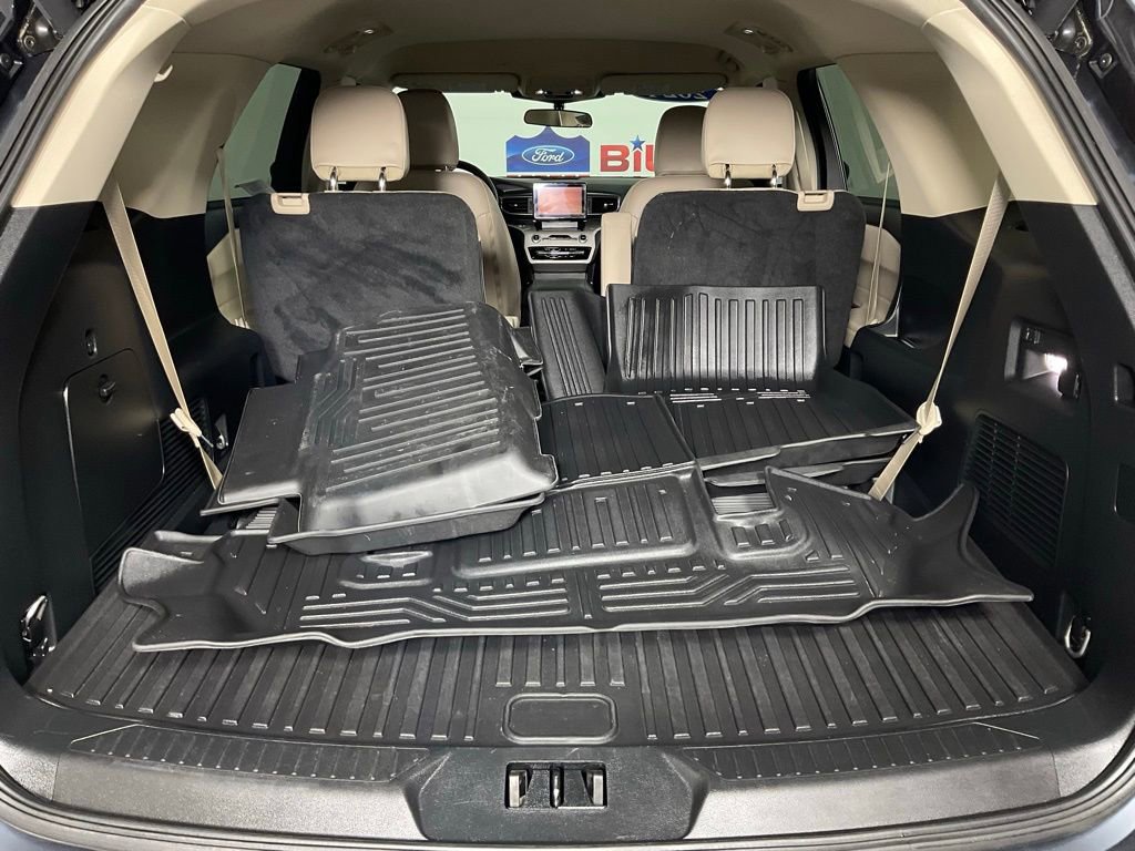 Certified 2024 Ford Explorer XLT w/ Equipment Group 202A image 11