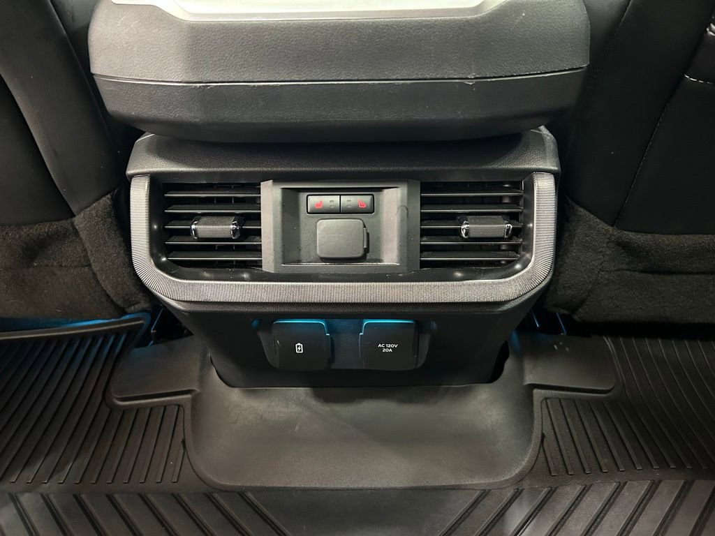 Certified 2023 Ford F150 Platinum w/ Equipment Group 701A High AWD/4WD image 33