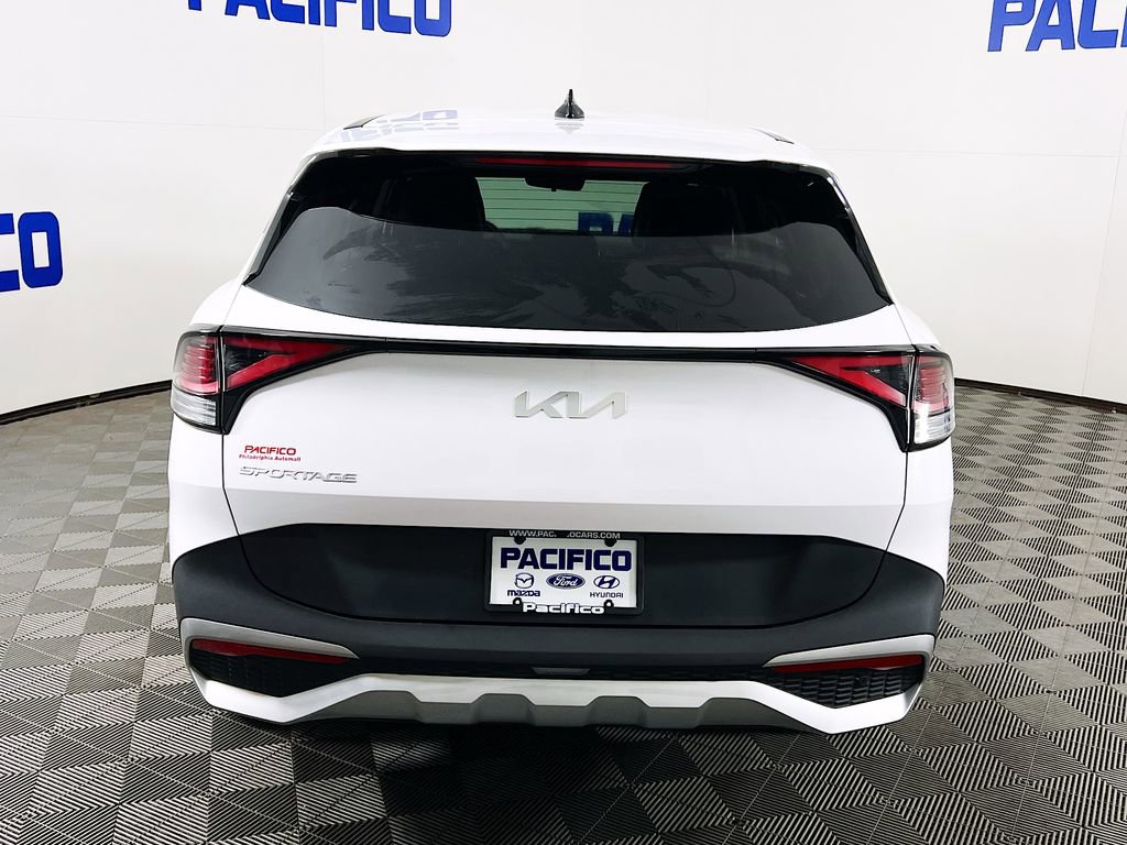 Used 2023 Kia Sportage EX image 8