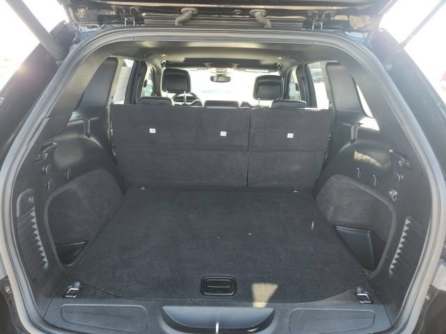 Used 2020 Jeep Grand Cherokee Limited RWD image 20