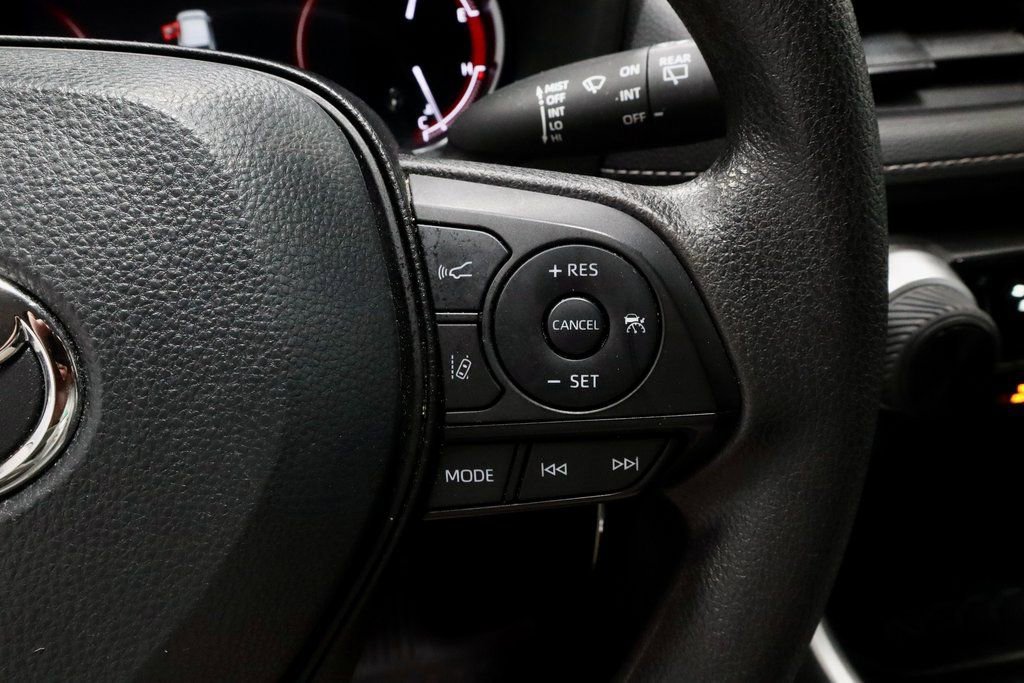 Used 2024 Toyota RAV4 LE image 27