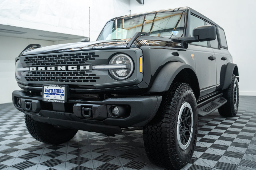 Certified 2026 Ford Bronco Badlands w/ Sasquatch Package AWD/4WD image 3