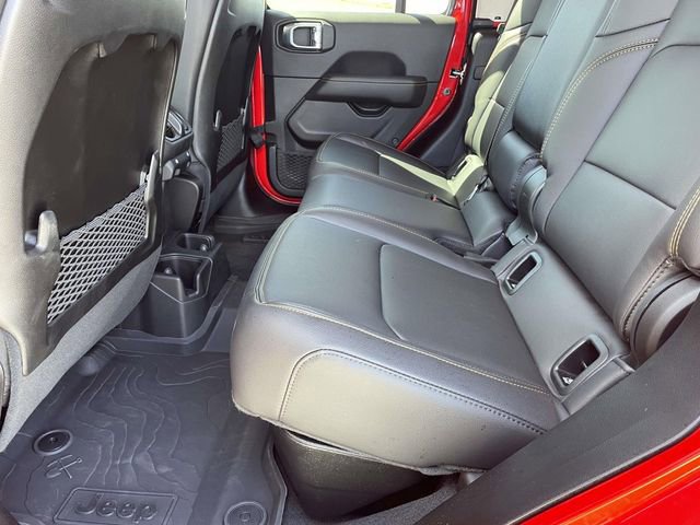 Used 2024 Jeep Gladiator Sport w/ Premium Package image 11