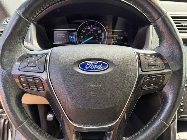 Certified 2017 Ford Explorer Limited w/ Equipment Group 301A FWD image 15