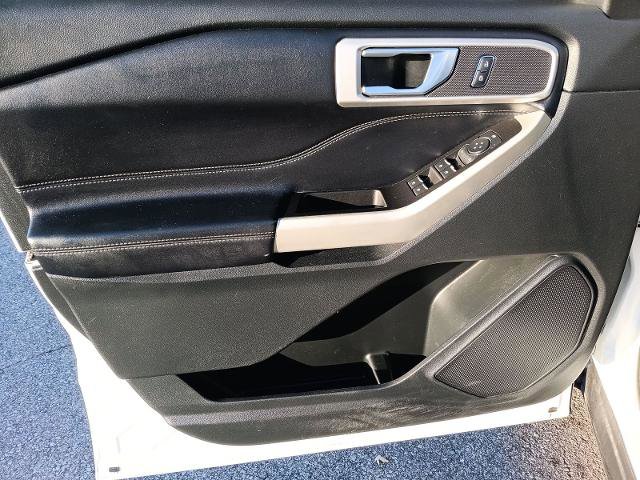 Certified 2021 Ford Explorer XLT w/ Equipment Group 202A image 11