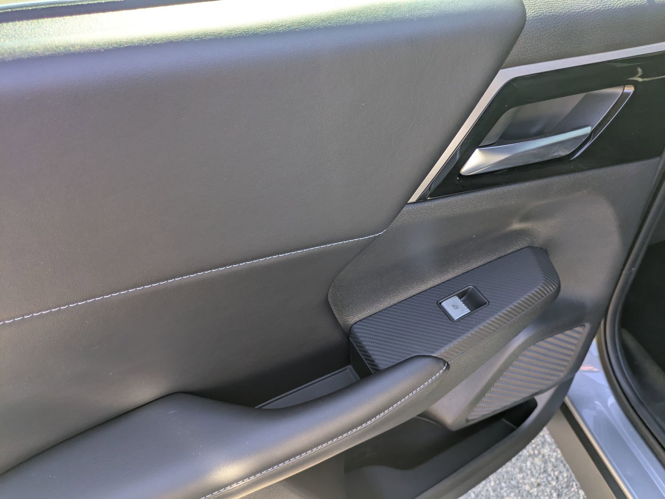 Used 2022 Mitsubishi Outlander SE image 28