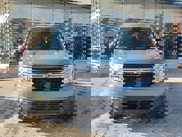 Certified 2022 Ford Maverick Lariat w/ Lariat Luxury Package image 4