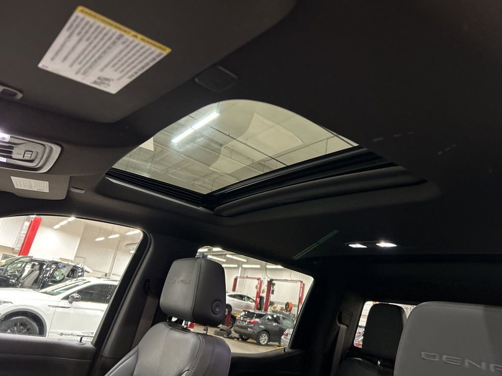 Used 2020 GMC Sierra 1500 Denali w/ Denali Ultimate Package image 25