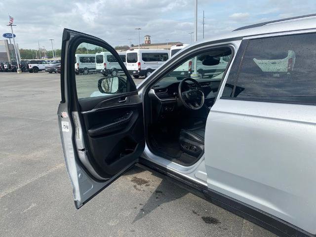 Used 2023 Jeep Grand Cherokee L Limited image 10