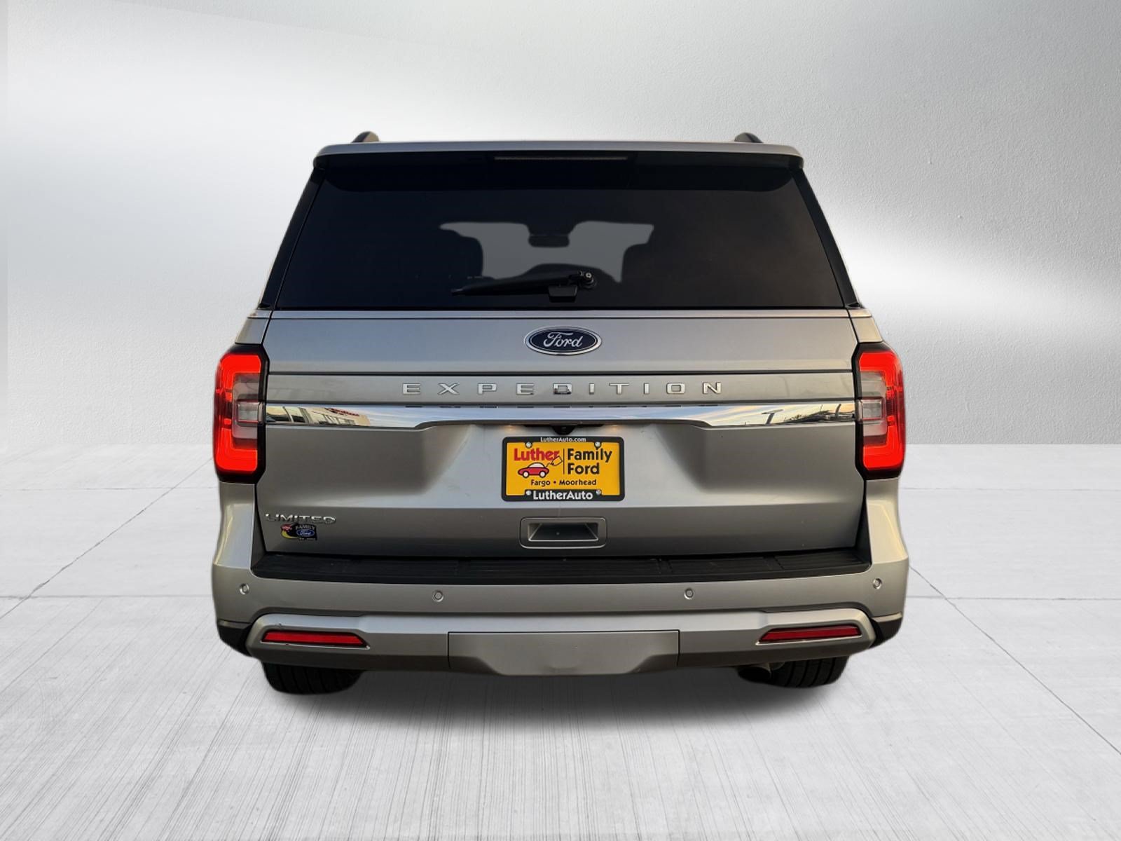 Certified 2024 Ford Expedition Limited AWD/4WD image 6
