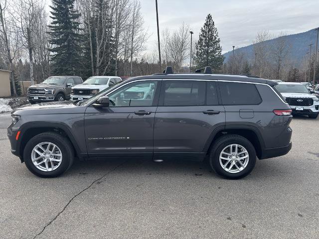 Used 2024 Jeep Grand Cherokee L Laredo image 2