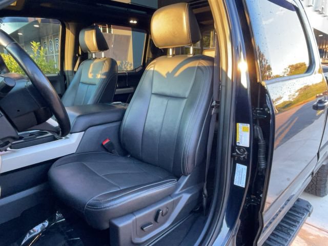 Certified 2022 Ford F350 Lariat w/ Black Appearance Package AWD/4WD image 14
