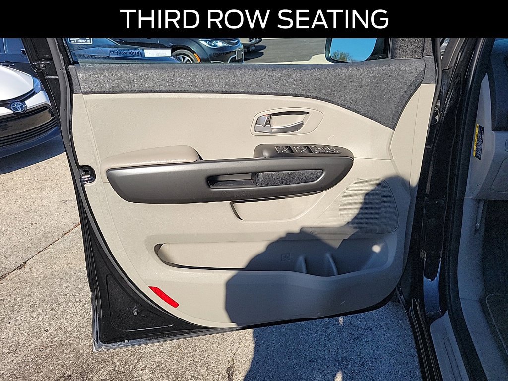 Used 2020 Kia Sedona LX FWD image 20