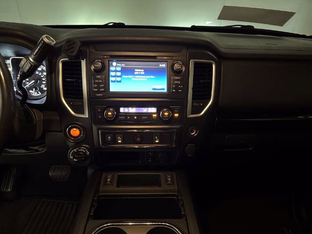 Used 2018 Nissan Titan SV w/ SV Convenience Package AWD/4WD image 25