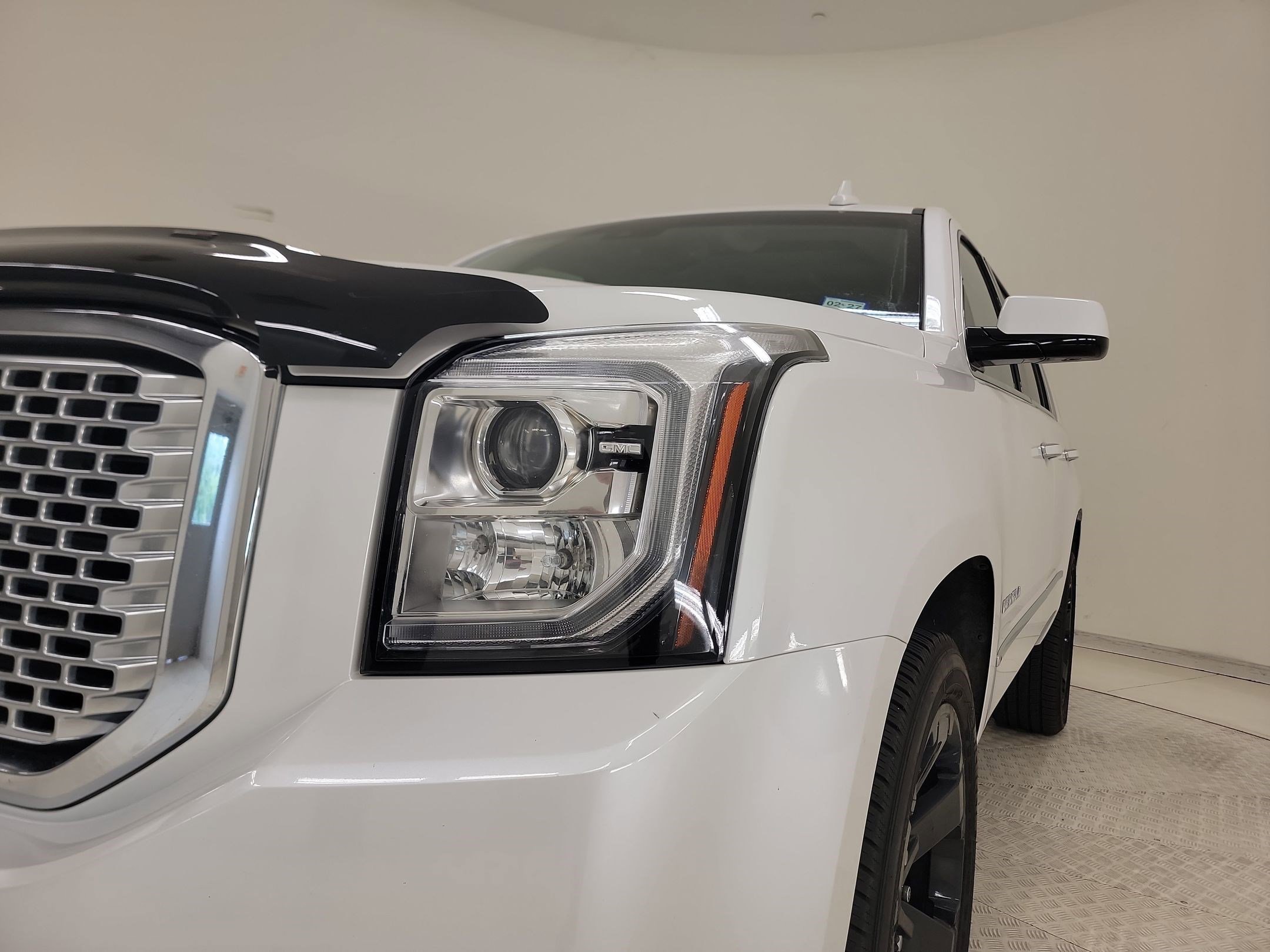 Used 2017 GMC Yukon Denali w/ Open Road Package RWD image 9