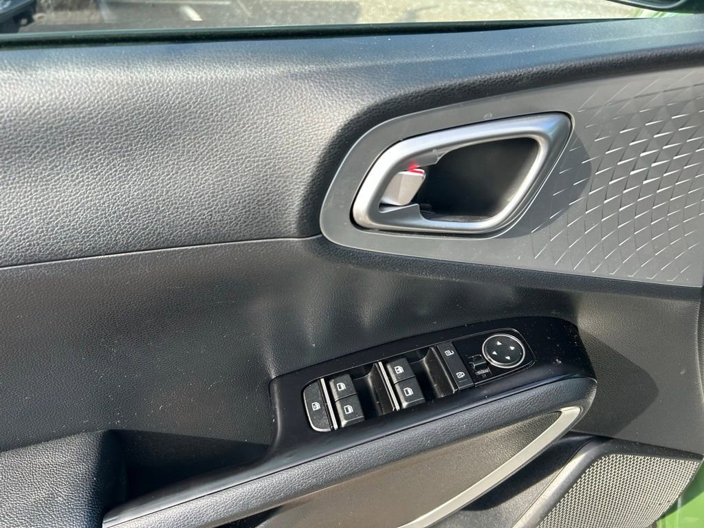Used 2022 Kia Soul X-Line image 14