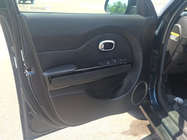 Used 2017 Kia Soul + w/ Audio Package FWD image 18