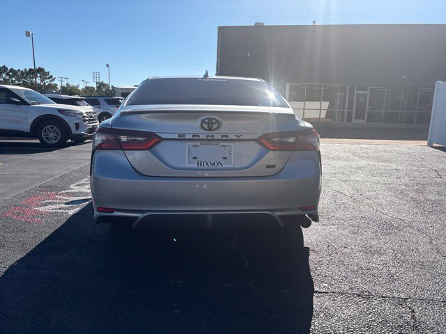 Used 2024 Toyota Camry SE FWD image 6