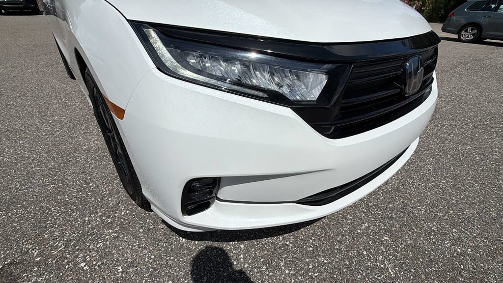 Used 2023 Honda Odyssey Sport image 9