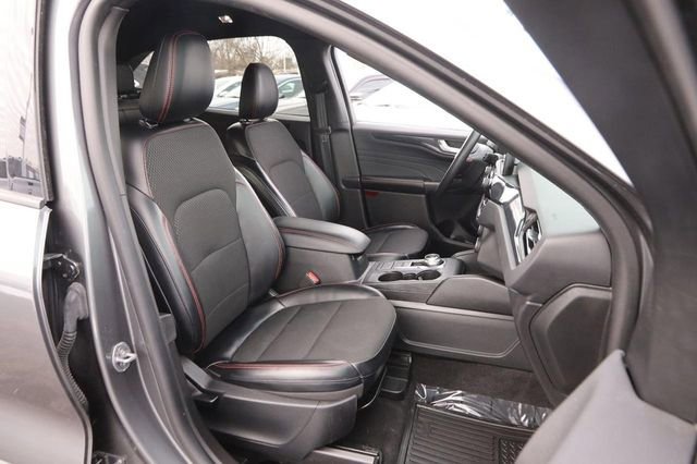 Certified 2024 Ford Escape ST-Line image 26