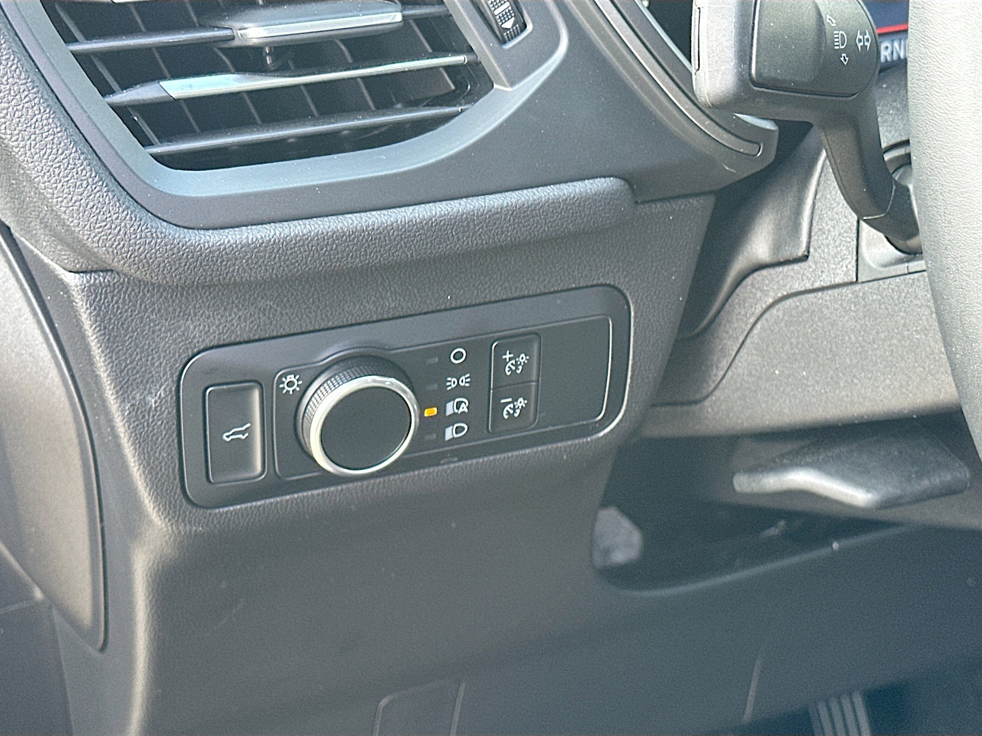 Certified 2024 Ford Escape Active image 10