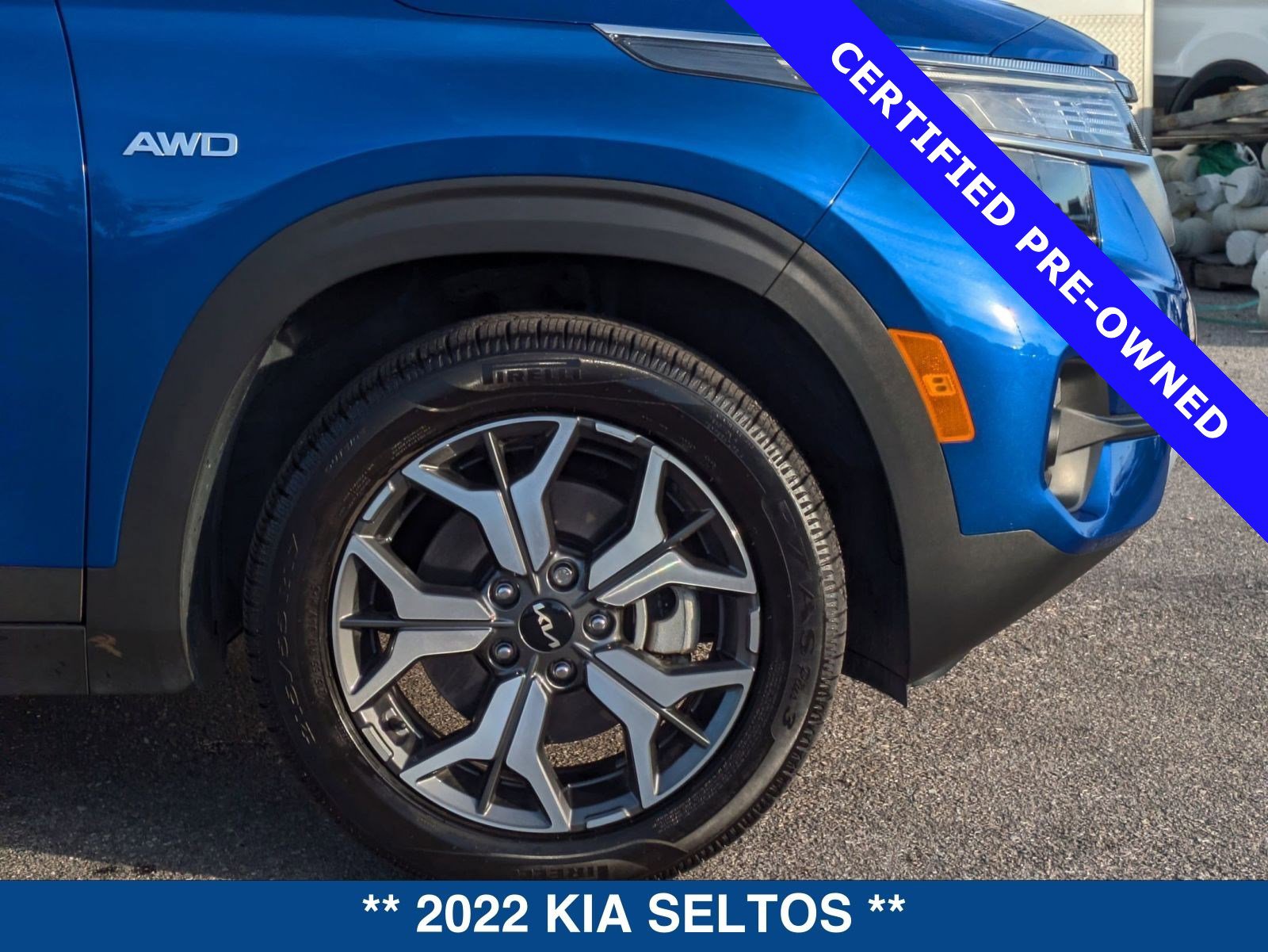 Used 2022 Kia Seltos EX image 11