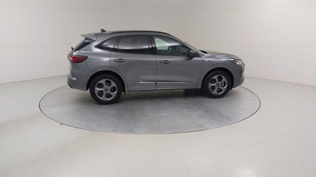 Certified 2024 Ford Escape ST-Line w/ Tech Pack #1 AWD/4WD image 12