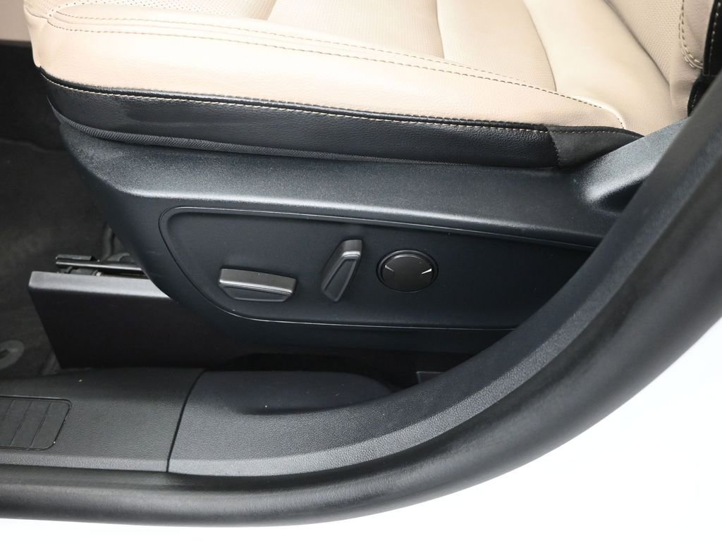 Certified 2020 Ford Escape SEL image 15