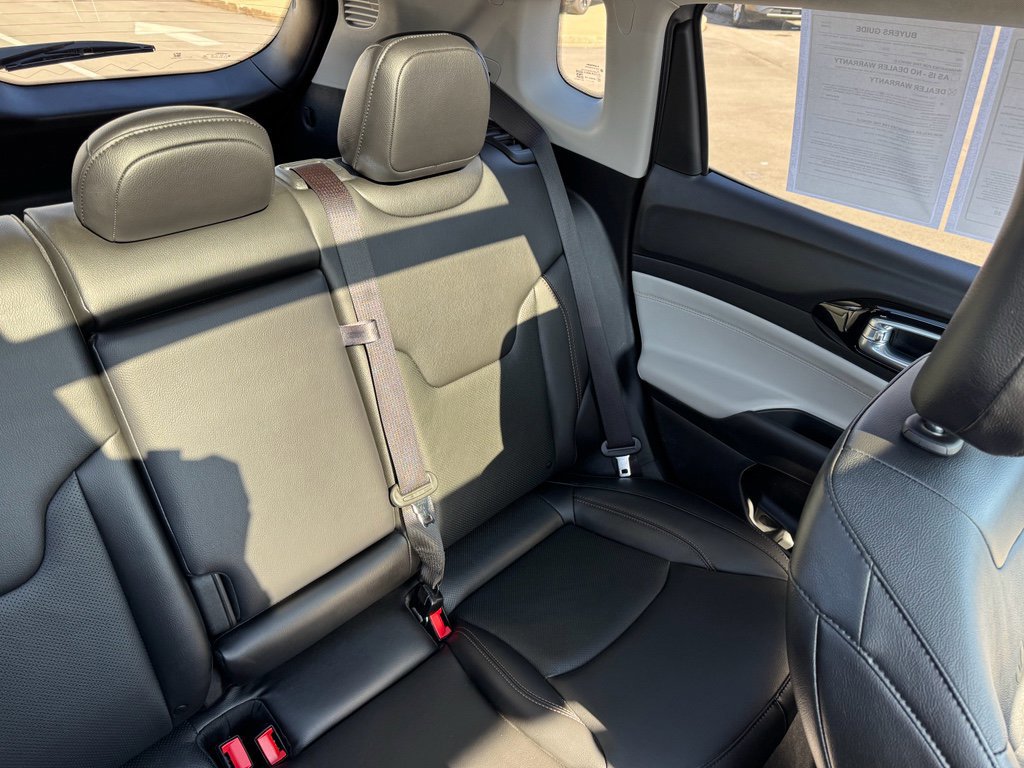 Used 2022 Jeep Compass Limited w/ Sun and Sound Group image 16