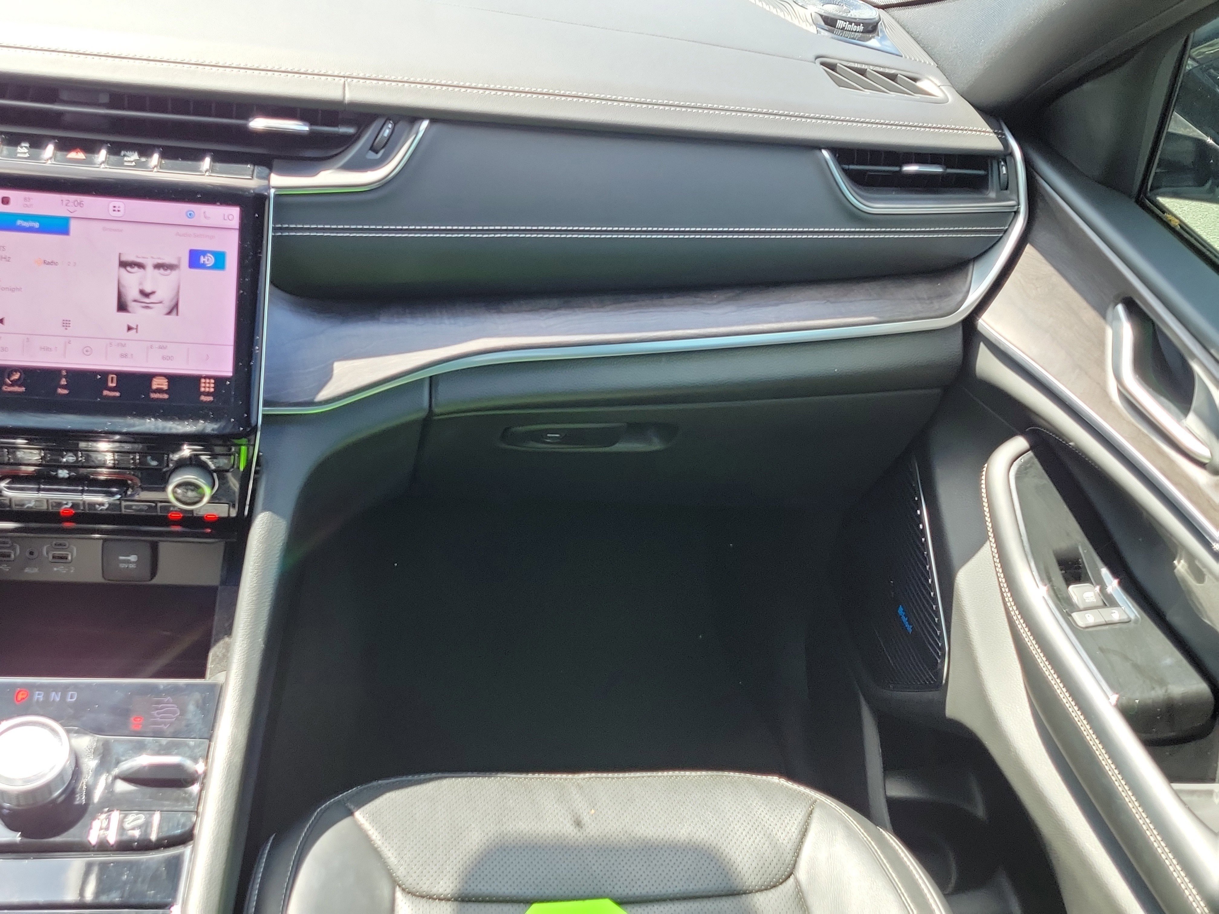 Used 2022 Jeep Grand Cherokee L Overland image 17