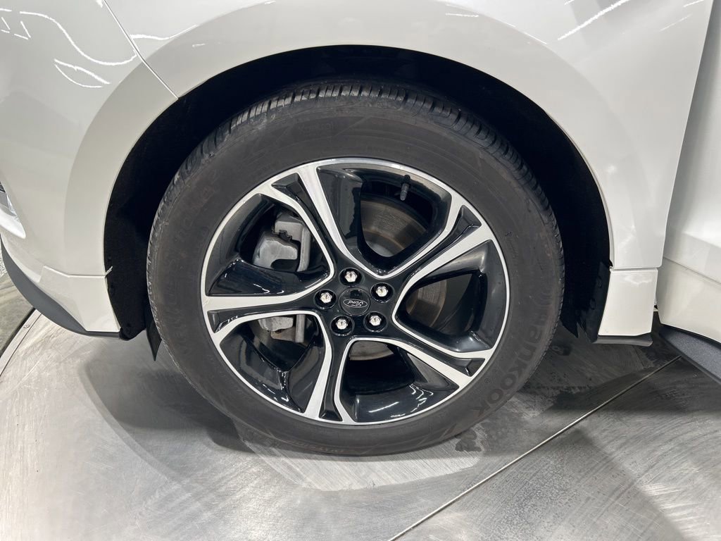 Certified 2023 Ford Edge ST w/ Convenience Package image 34