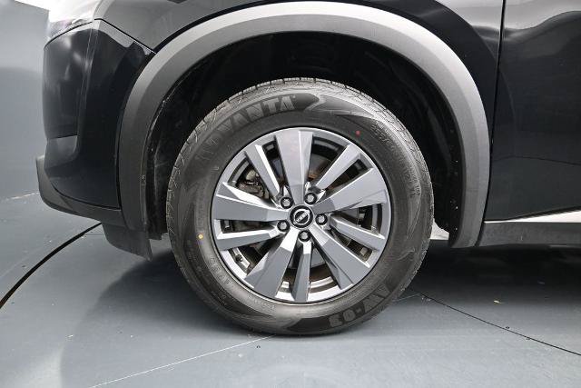 Used 2025 Nissan Pathfinder SV FWD image 15