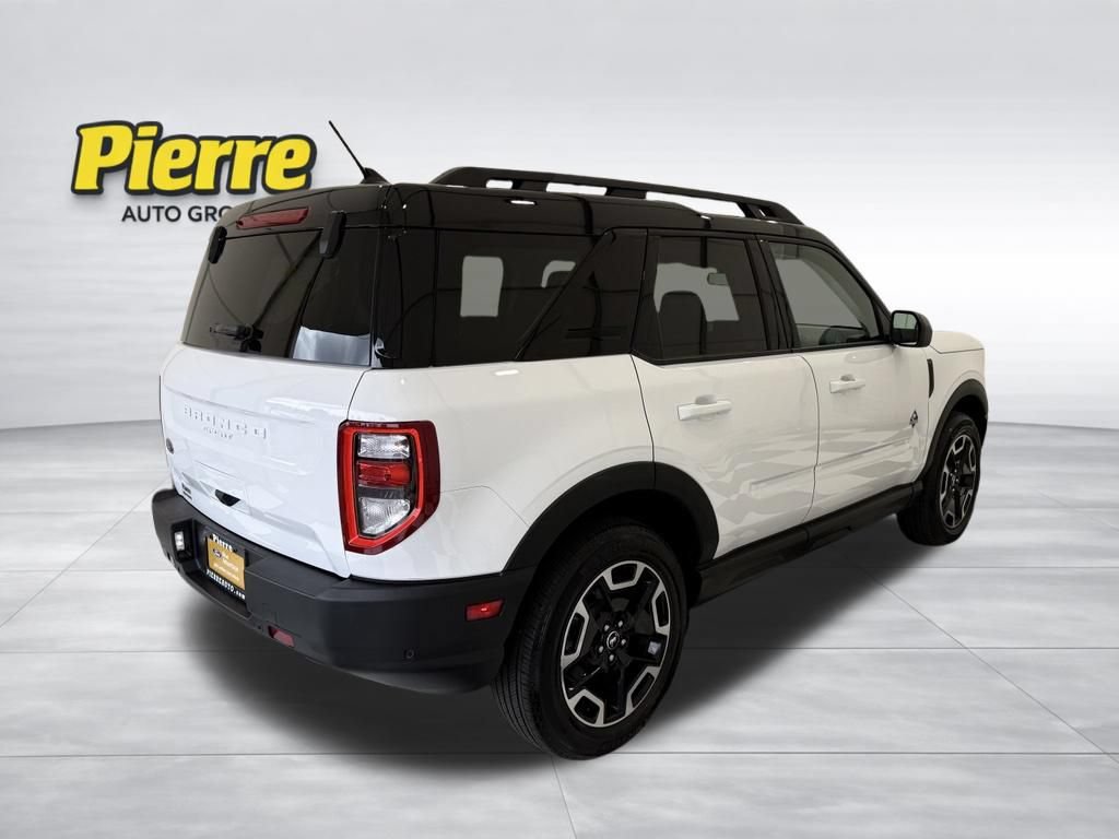 Certified 2024 Ford Bronco Sport Outer Banks w/ Tech Package AWD/4WD image 6