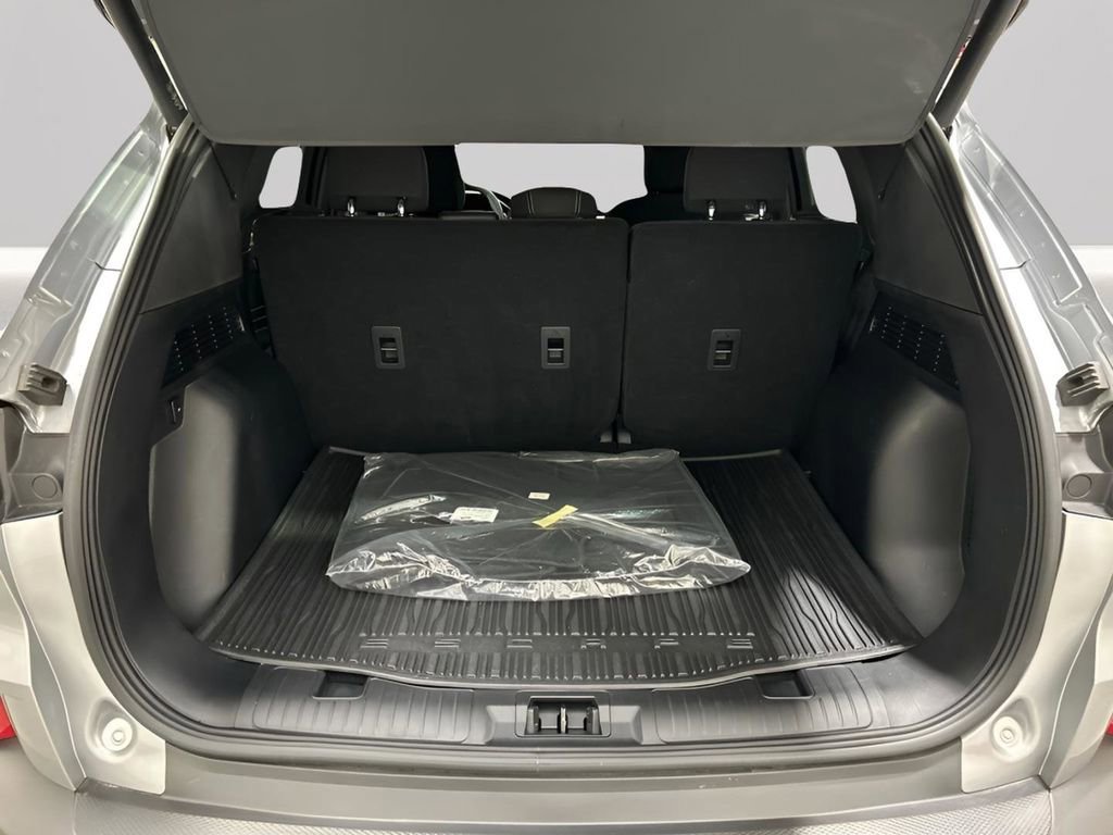 Certified 2024 Ford Escape Active w/ Cold Weather Package image 31