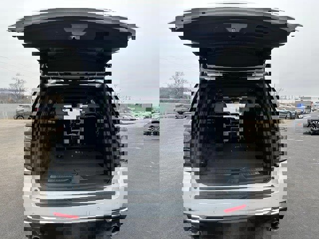 Used 2026 Chevrolet Tahoe Premier w/ Sun And Tow Package image 12