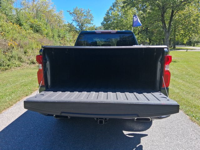 Used 2019 Chevrolet Silverado 1500 Custom Trail Boss w/ Custom Convenience Package AWD/4WD image 11
