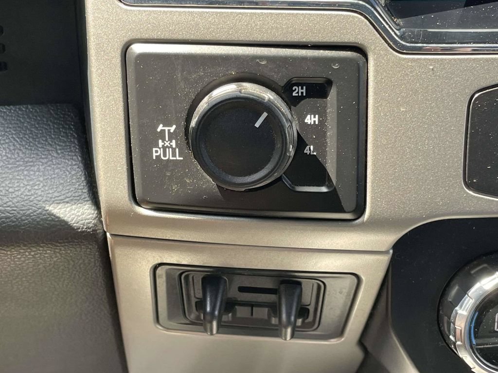 Certified 2022 Ford F250 Lariat w/ Black Appearance Package AWD/4WD image 15