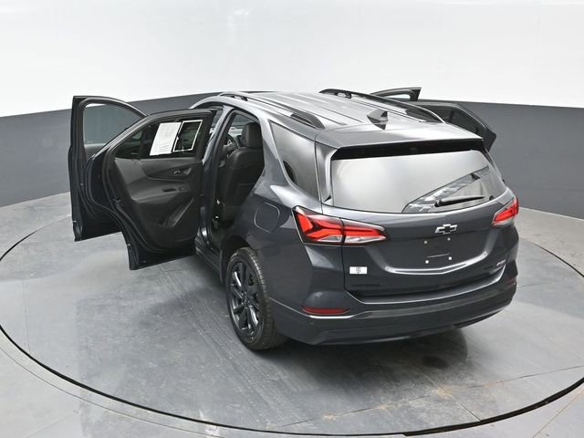 Used 2023 Chevrolet Equinox RS w/ RS Leather Package AWD/4WD image 25