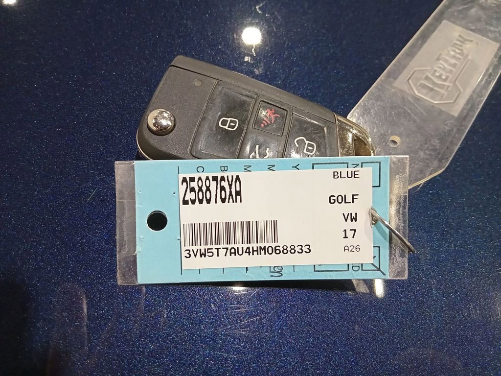 Used 2017 Volkswagen Golf S image 26