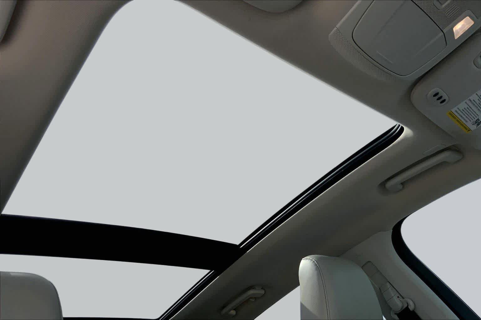 Certified 2021 Ford Edge Titanium FWD image 14