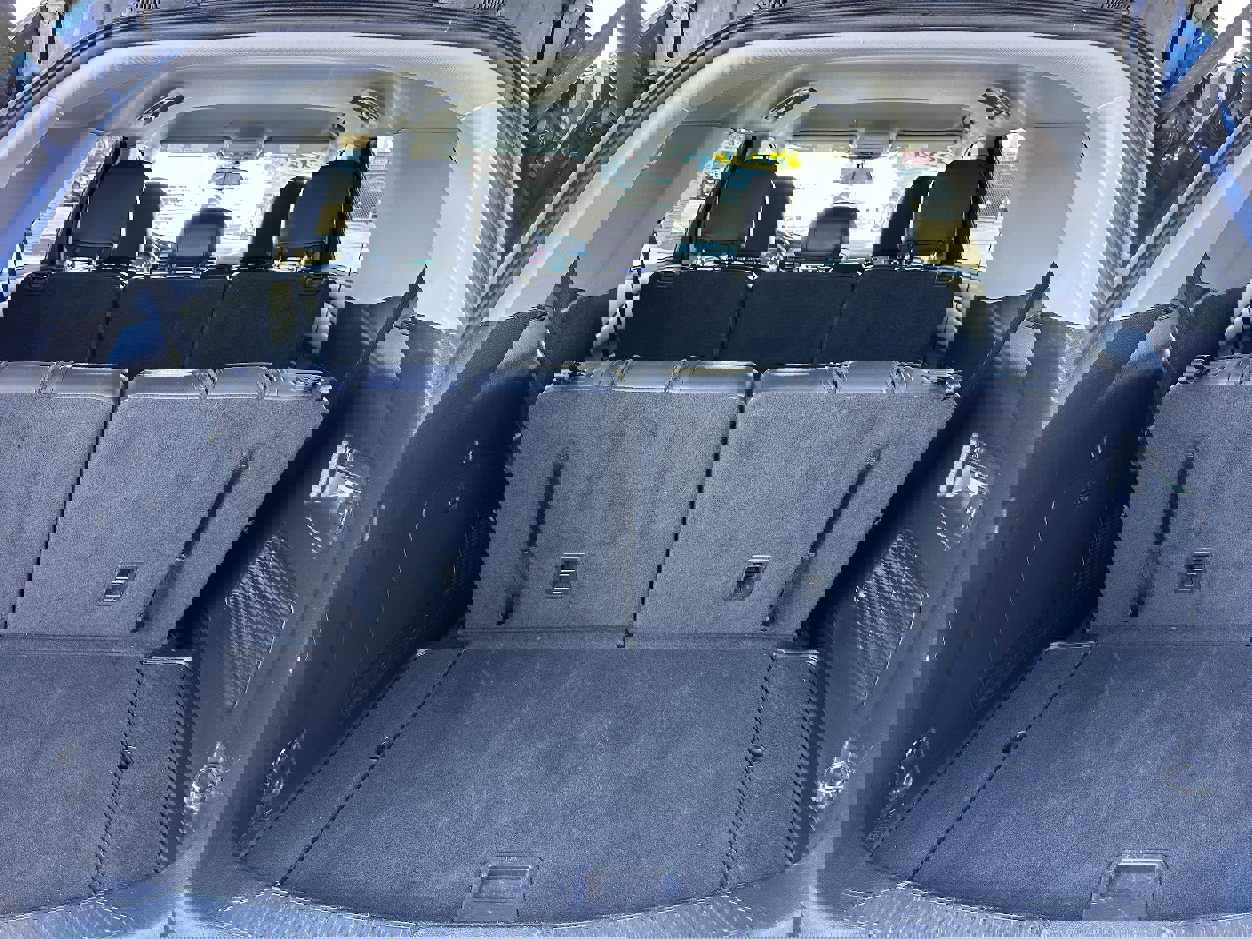 Certified 2021 Ford Explorer XLT w/ Equipment Group 202A image 8