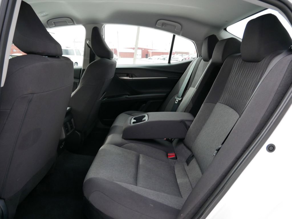Used 2025 Toyota Camry LE FWD image 11