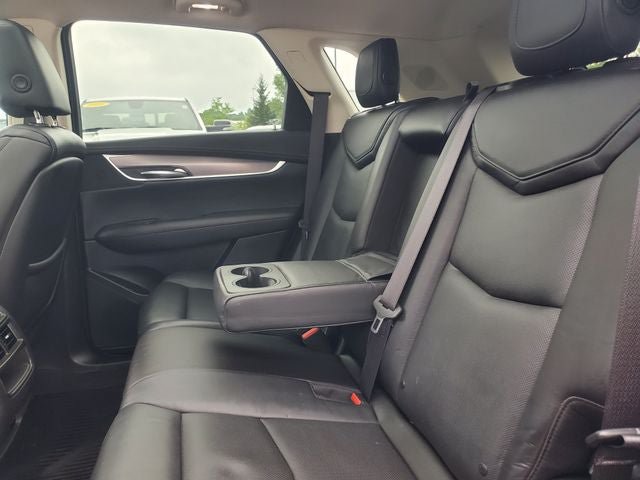 Used 2017 Cadillac XT5 Luxury w/ Driver Awareness Package FWD image 26