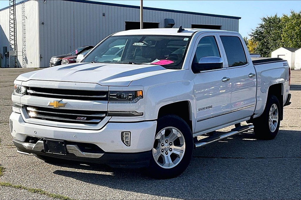 Used 2018 Chevrolet Silverado 1500 LTZ Z71 w/ LTZ Plus Package AWD/4WD image 2