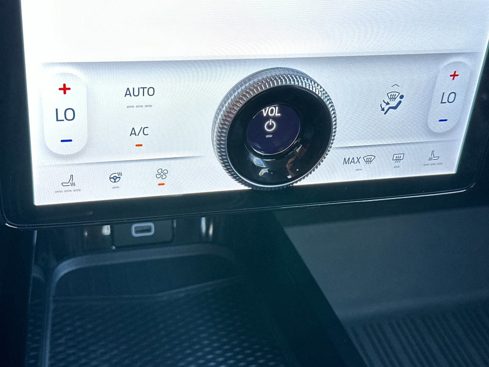 Certified 2025 Ford Mustang Mach-E Select w/ Comfort Package Lite image 21