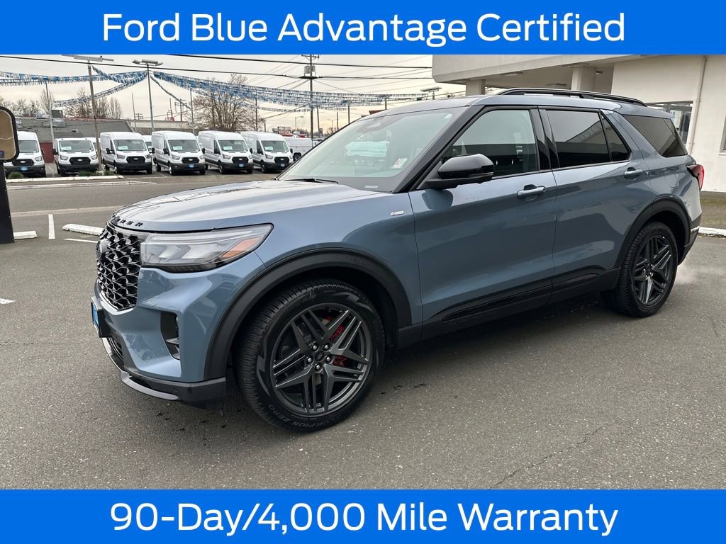 Certified 2025 Ford Explorer ST-Line w/ Premium Package image 3