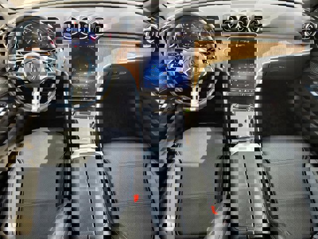 Used 2023 Mercedes-Benz C 300 Sedan image 14