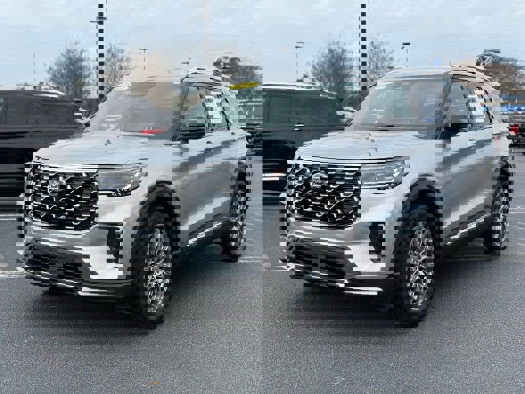 Certified 2025 Ford Explorer Platinum image 5