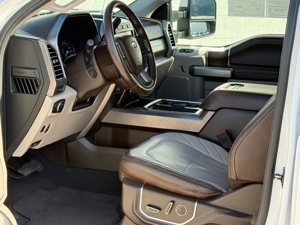 Certified 2019 Ford F250 Limited w/ FX4 Off-Road Package image 8